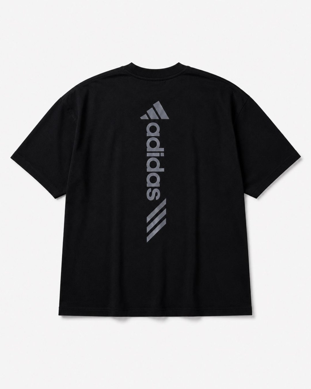 Camiseta oversized Adidas shadow lines preta  — foto 3