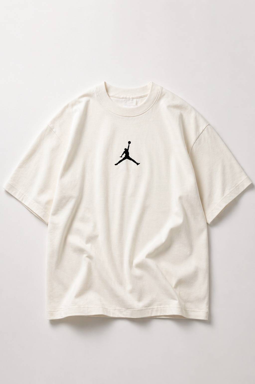 Camiseta oversized MJ off white  — foto 3